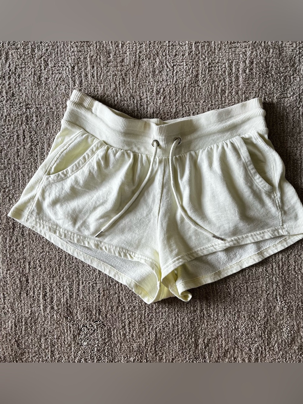 Urban rebel buttercream yellow Women's Cream Drawstring Lounge Shorts